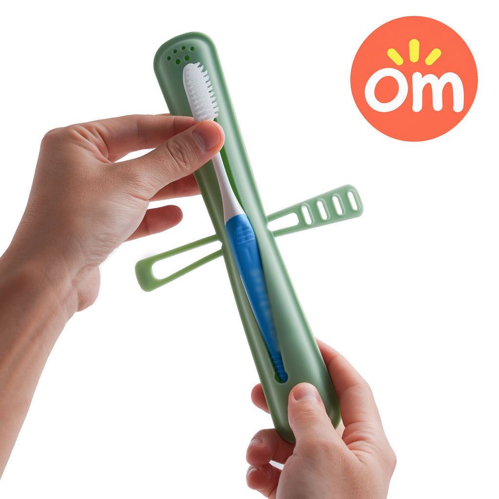 ventilated silicone travel toothbrush case
